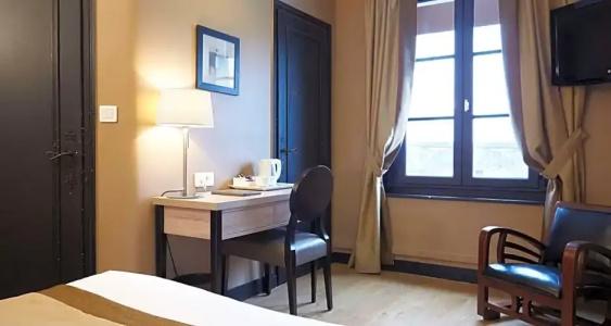 Best Western Le Cheval Blanc -Centre- Vieux Port - 46