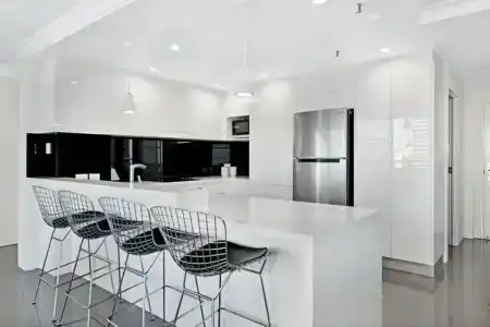 Ultiqa Beach Haven On Broadbeach - 365