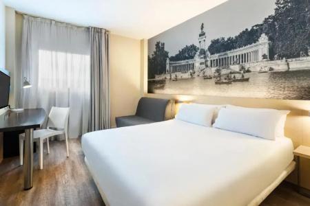 Crowne Plaza Madrid Airport - 37