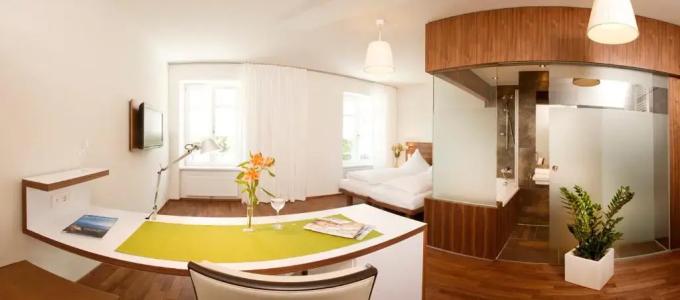 Constantia - 24