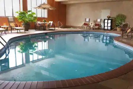 Embassy Suites - 11
