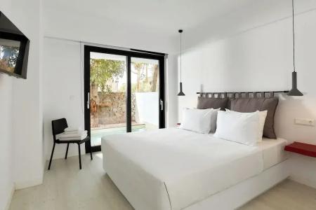 Sunset Studios & Apts - 3