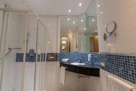 Best Western Palace Inn - 43
