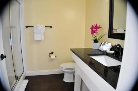 30-A Inn & Suites - 53