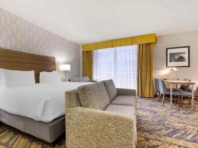 Best Western Plus Bayside Inn - 75