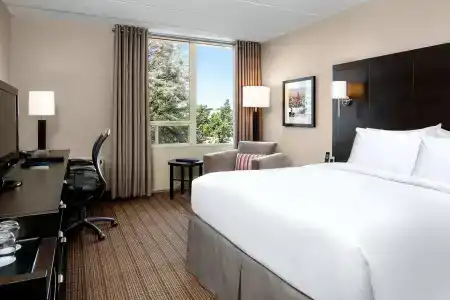 Deltas by Marriott Waterfront - 49