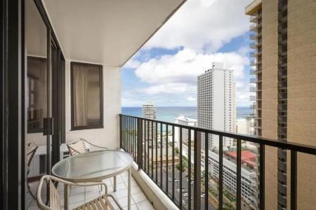 Aston at the Waikiki Banyan - 39