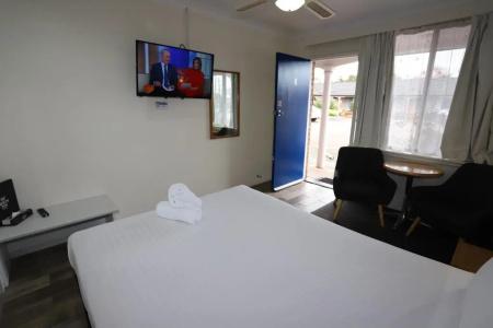 Reign Inn - 35