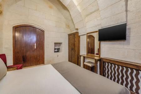 Castle Cave - 44