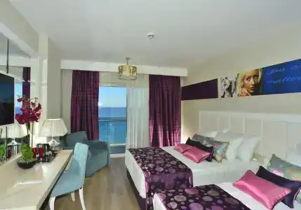 Azura Deluxe Resort & Spa - Ultra All Inclusive - 36