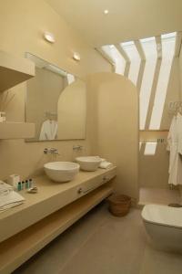 Casa Di Fiori Andros Suites - 208