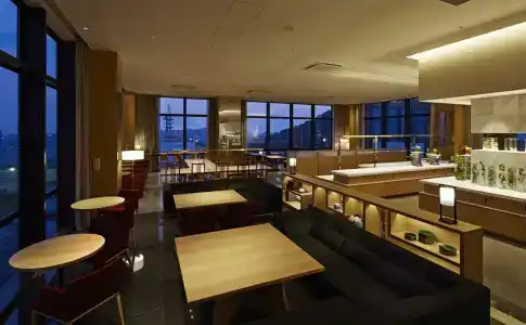 Candeos Matsuyama Okaido - 30