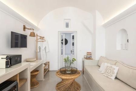 Cocoon Suites - 123