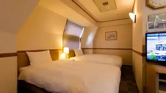 Toyoko Inn Keio sen Hashimoto eki Kita guchi - 88