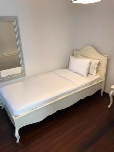 Ferahi Evler Boutique - 157