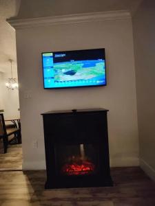 Divya Sutra Suites on Robson Downtown - 99