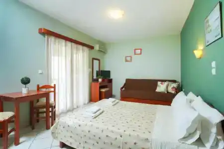 Makrina - 5