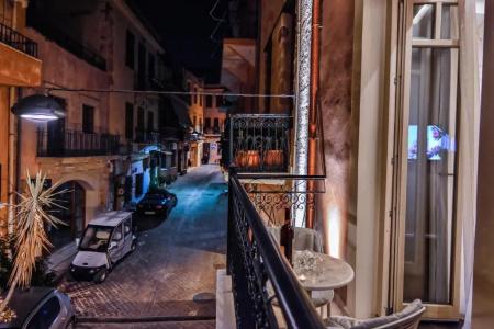 Consolato Boutique - 156