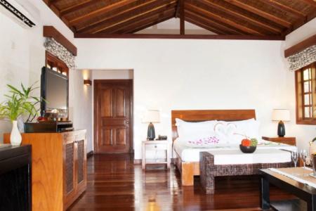 Palm Beach Island Resort & Spa Maldives - 6