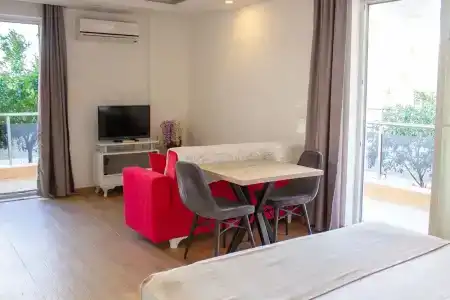 Güden-Pearl - 273