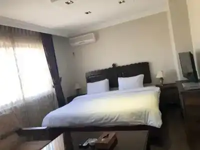 Gondola & Suites - 40