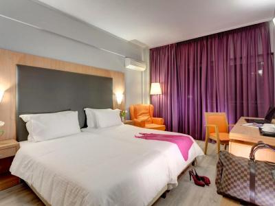 Polis Grand - 1