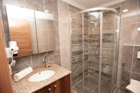 Empula & Residences - 33