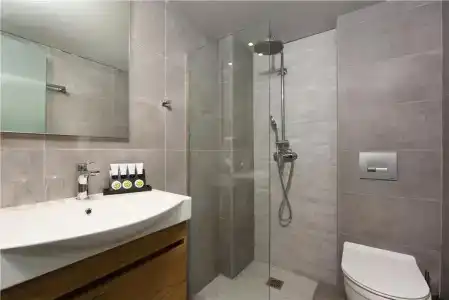 The Royal Grand - 9
