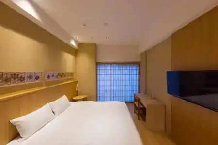 9 Hakata - 1