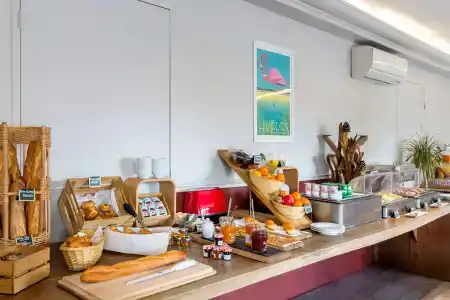 Best Western Plus HyèRes côTe d'Azur - 10