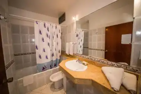 Hôtel Des Iles - 12