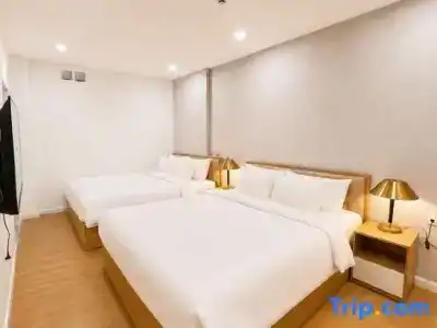 Phuong Mai - 18
