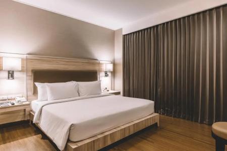 Adelphi Suites Bangkok - Sha Extra Plus - 88