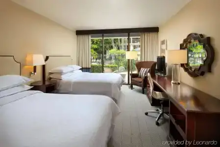 Sheraton Universal - 45