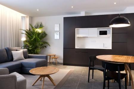 Suites 1478 - 12