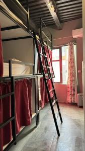 Iconic Athens Hostel - 29