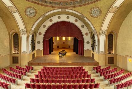 Ymca Three Arches - 12