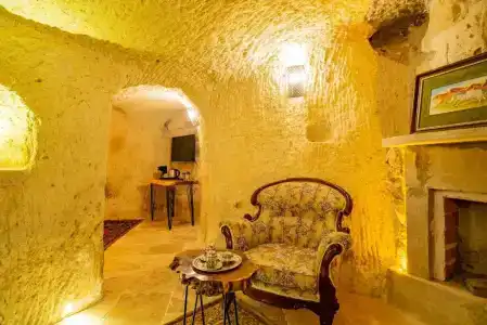 Atilla's Cave - 432