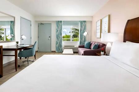 Hilton Garden Inn / The Keys Collection - 124