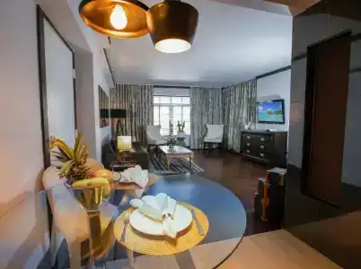 Lincoln Arms Suites - 57