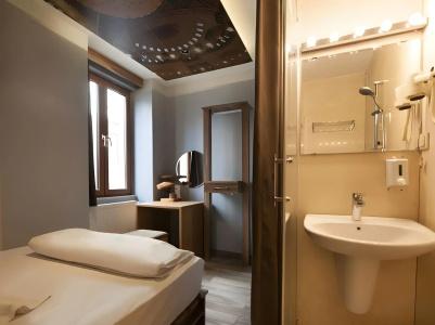 Stay Inn Taksim Hostel - 8