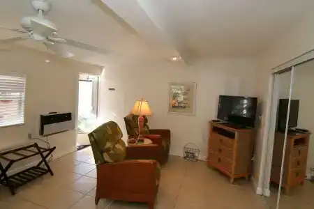 Venice Beach Villas - 5