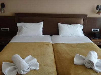 9 Queens Spa - 56