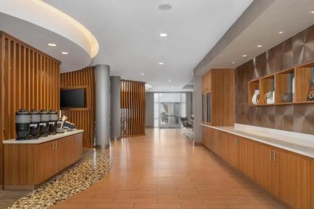 SpringHill Suites by Marriott Downtown/Cameron Harbor - 1
