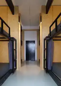 Hugger Guest House - 9