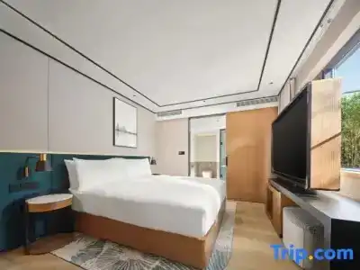 Hilton Garden Inn West Lake - 75