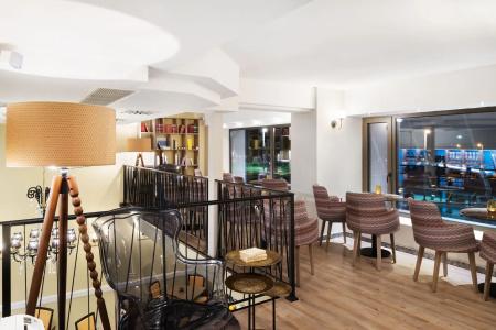 Legacy Gastro Suites - 40