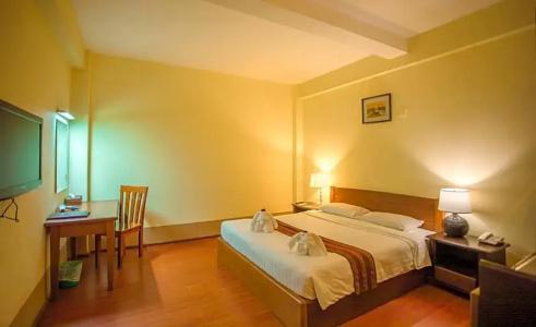 Shwe Ingyinn Mandalay - 44