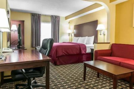 Clarion Inn & Suites Northwest - 39