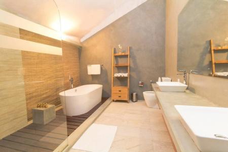 The Elephant Stables - 8